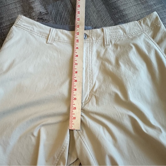 Patagonia Shorts Men’s Size 36 Tan Nylon Interlodge Hiking Flat Front Shorts - Picture 5 of 10